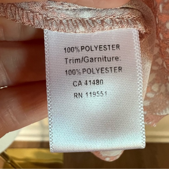 Peach Lace High Low Top - Picture 5 of 8